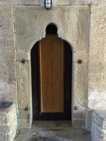 Dilofo_church_door